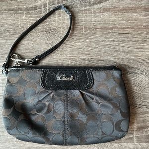 Small Coach wristlet